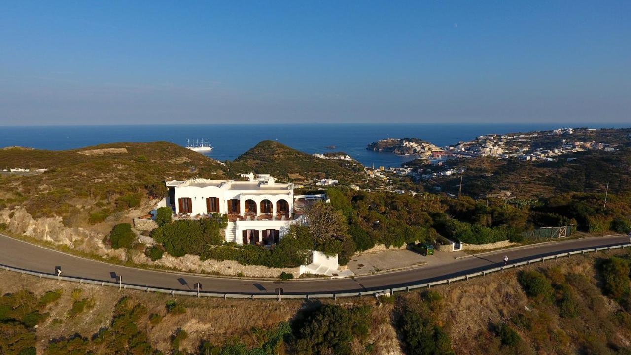 Guest House Villa Il Gabbiano Ponza Exterior photo